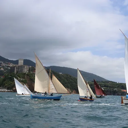 Del Golfo 3* Lerici