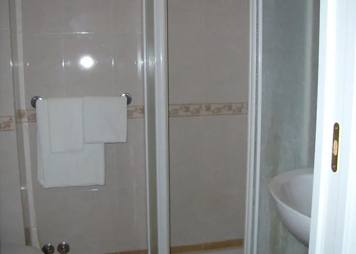 Del Golfo 3* ليريسي