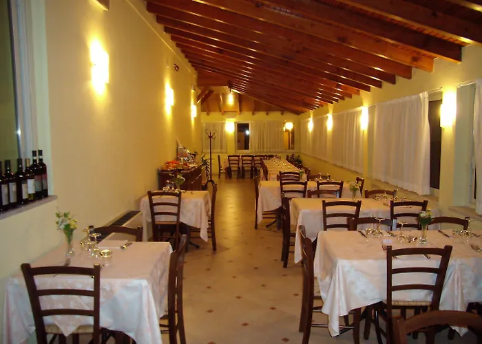 فندق Del Golfo 3*