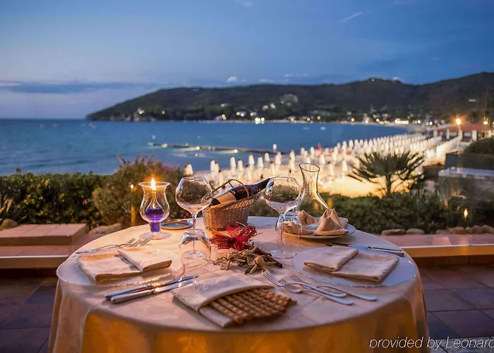 فندق Del Golfo 3*